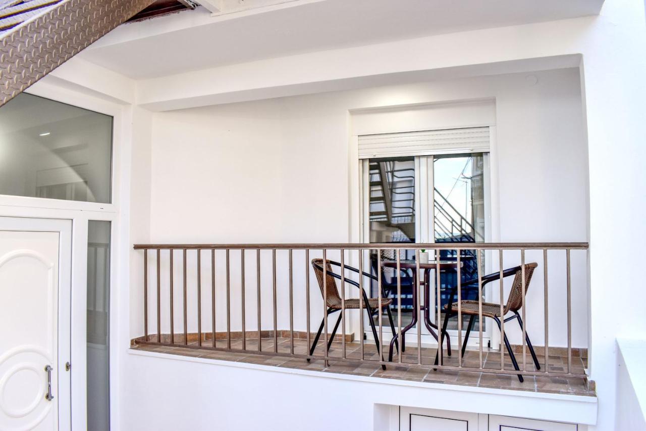 La Maison Plakes 3 Bdr Apt Szkiáthosz Kültér fotó