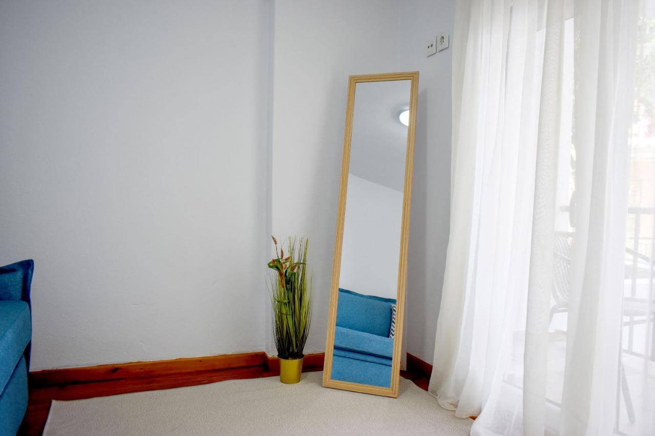La Maison Plakes 3 Bdr Apt Szkiáthosz Kültér fotó