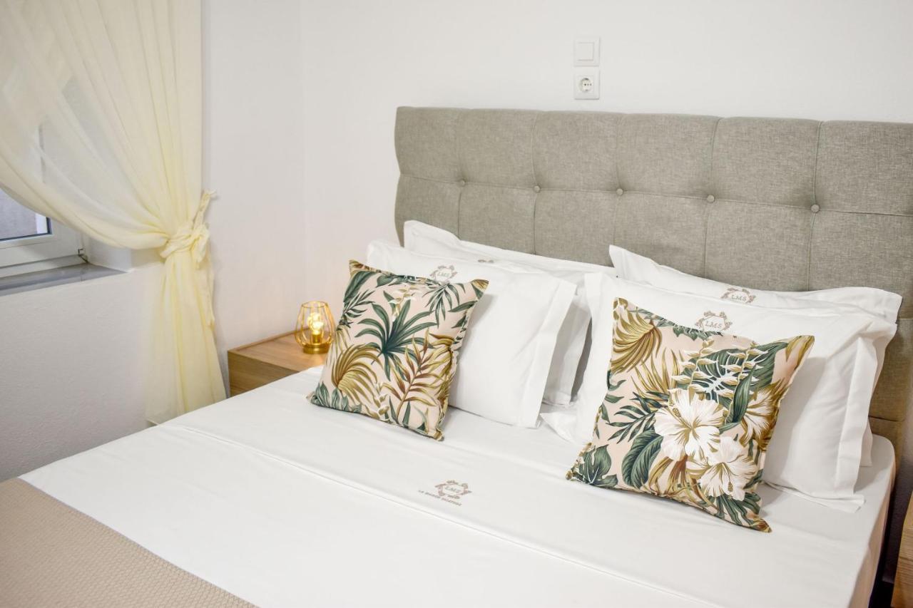 La Maison Plakes 3 Bdr Apt Szkiáthosz Kültér fotó