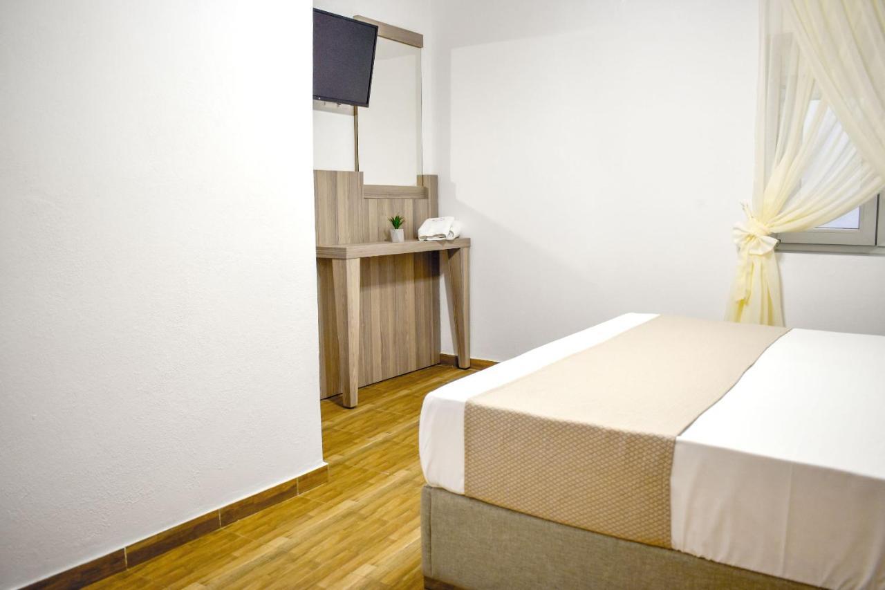 La Maison Plakes 3 Bdr Apt Szkiáthosz Kültér fotó